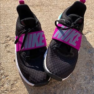 Women’s Nike sneaker